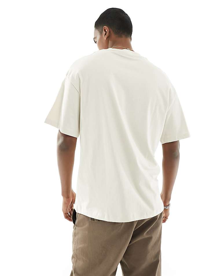 https://images.asos-media.com/products/jack-jones-oversize-t-shirt-in-beige/205931046-2?$n_750w$&wid=750&fit=constrain