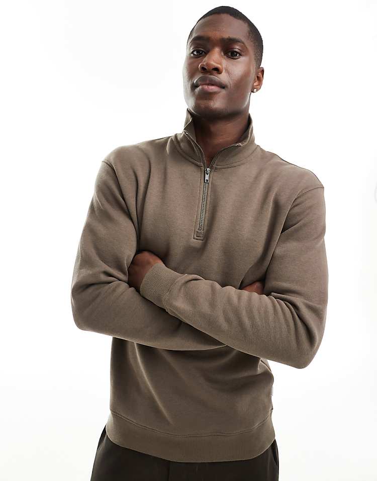 https://images.asos-media.com/products/jack-jones-relaxed-fit-quarter-zip-sweat-in-khaki/206040690-1-bungeecord?$n_750w$&wid=750&fit=constrain