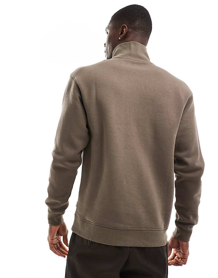 https://images.asos-media.com/products/jack-jones-relaxed-fit-quarter-zip-sweat-in-khaki/206040690-2?$n_750w$&wid=750&fit=constrain