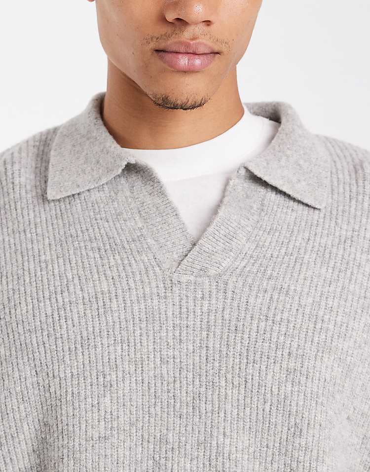 https://images.asos-media.com/products/asos-design-super-oversized-boxy-fit-knitted-fisherman-rib-notch-neck-jumper-in-light-grey/208000836-5?$n_750w$&wid=750&fit=constrain