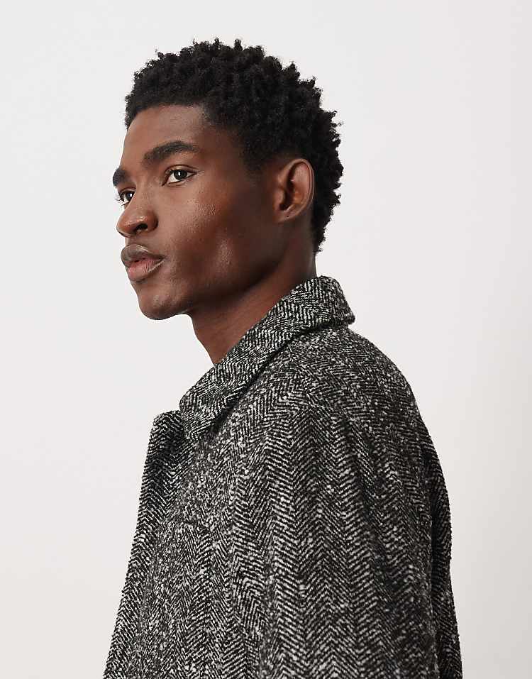 https://images.asos-media.com/products/asos-design-wool-look-shacket-in-black-herringbone/208098943-4?$n_750w$&wid=750&fit=constrain
