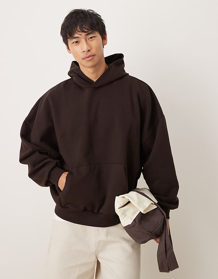 https://images.asos-media.com/products/asos-design-premium-heavyweight-extreme-oversized-hoodie-in-400gsm-in-brown/208330977-1-mole?$n_750w$&wid=750&fit=constrain