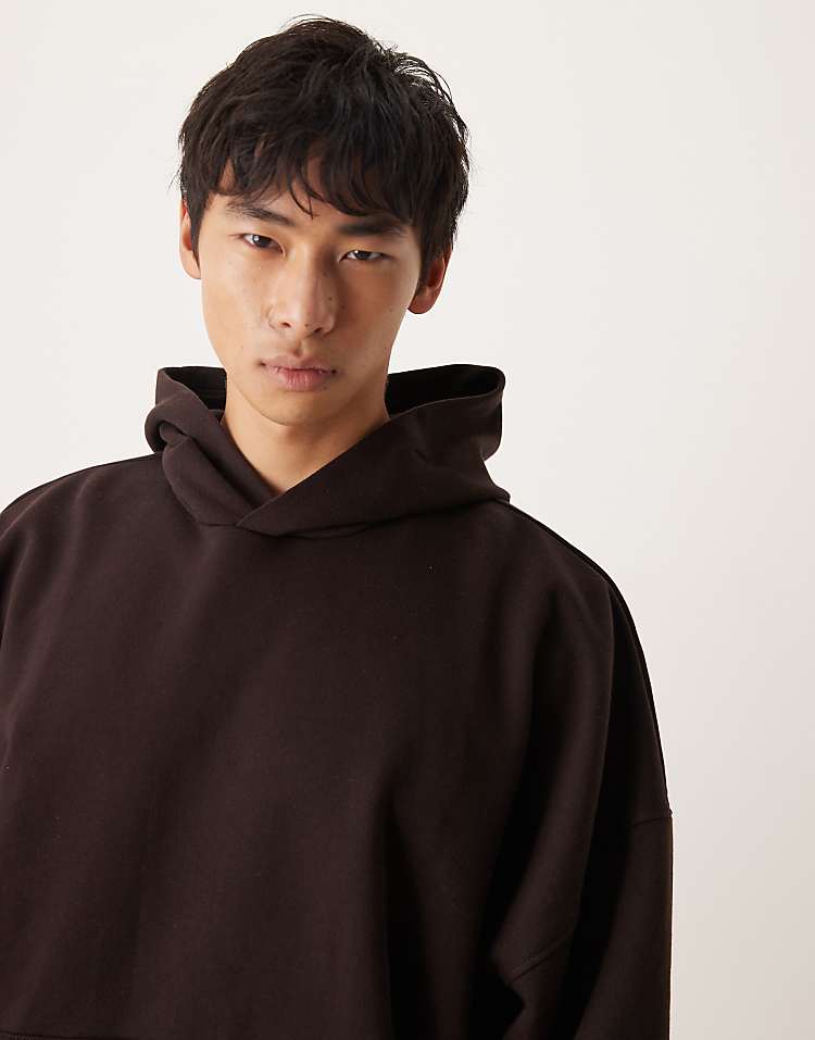 https://images.asos-media.com/products/asos-design-premium-heavyweight-extreme-oversized-hoodie-in-400gsm-in-brown/208330977-3?$n_750w$&wid=750&fit=constrain