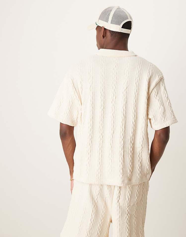 https://images.asos-media.com/products/asos-design-boxy-relaxed-polo-in-heavyweight-cream-cable-texture/208540586-3?$n_750w$&wid=750&fit=constrain