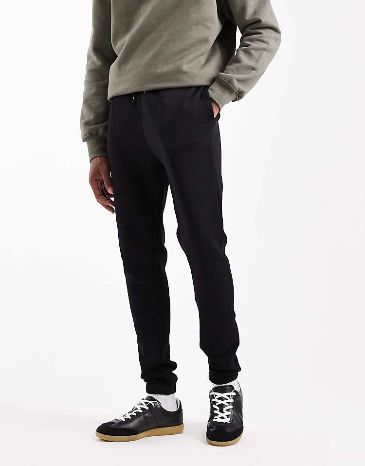 https://images.asos-media.com/products/asos-design-essentials-slim-jogger-in-black/208548654-1-black?$n_750w$&wid=750&fit=constrain
