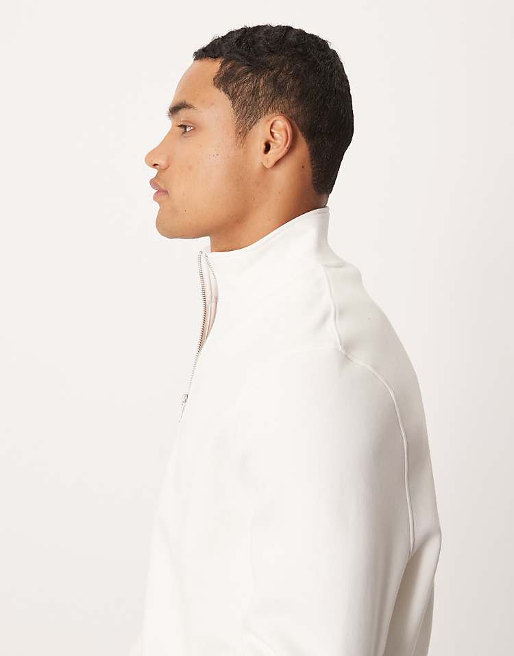https://images.asos-media.com/products/asos-design-essentials-quarter-zip-sweatshirt-in-off-white/208549334-4?$n_750w$&wid=750&fit=constrain