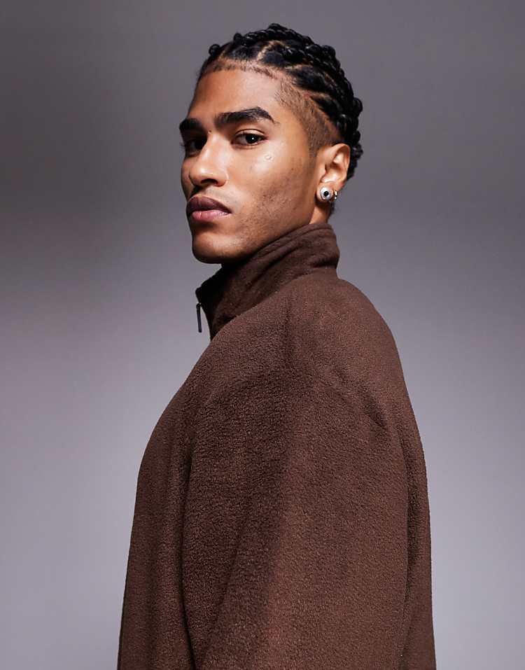 https://images.asos-media.com/products/asos-design-relaxed-funnel-neck-quarter-zip-fleece-sweatshirt-in-brown/208550233-4?$n_750w$&wid=750&fit=constrain