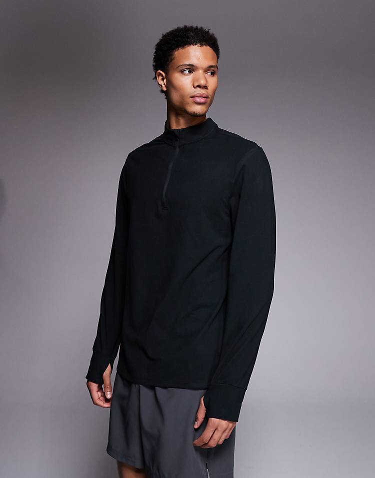 https://images.asos-media.com/products/4505-running-thermal-interlock-1-4-zip-long-sleeve-training-top-in-black/208667667-1-black?$n_750w$&wid=750&fit=constrain