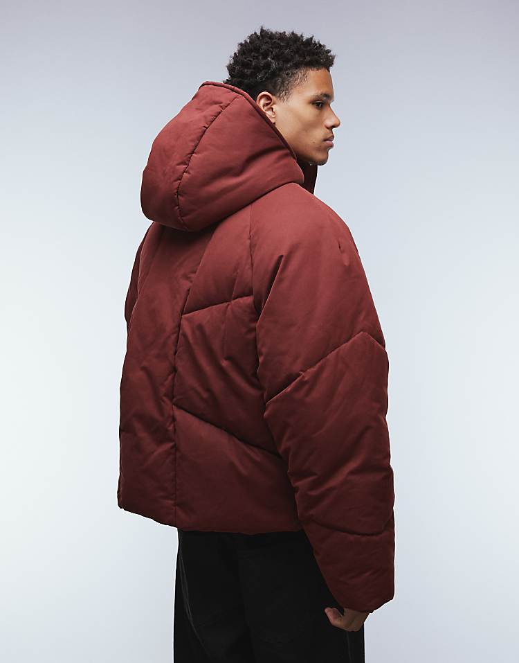 https://images.asos-media.com/products/asos-design-oversized-hooded-puffer-jacket-in-red/208759521-3?$n_750w$&wid=750&fit=constrain