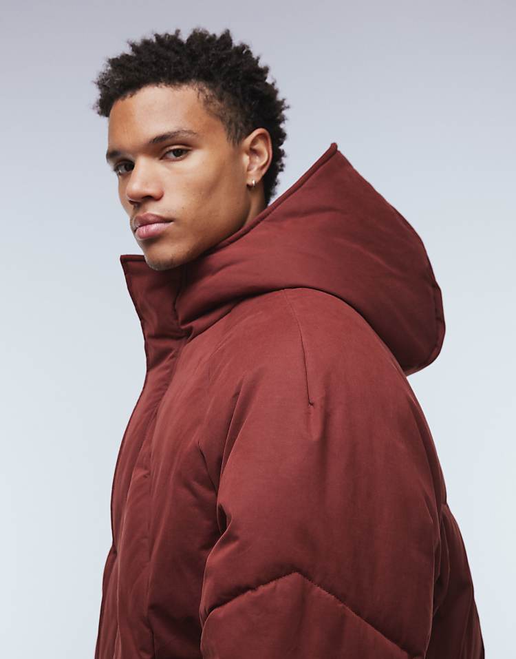 https://images.asos-media.com/products/asos-design-oversized-hooded-puffer-jacket-in-red/208759521-4?$n_750w$&wid=750&fit=constrain