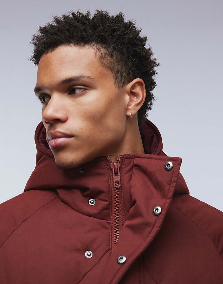 https://images.asos-media.com/products/asos-design-oversized-hooded-puffer-jacket-in-red/208759521-5?$n_750w$&wid=750&fit=constrain