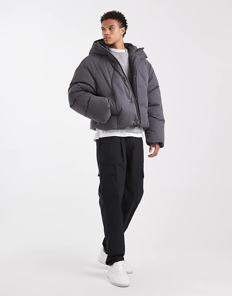 https://images.asos-media.com/products/asos-design-oversized-hooded-puffer-jacket-in-grey/208759647-2?$n_750w$&wid=750&fit=constrain