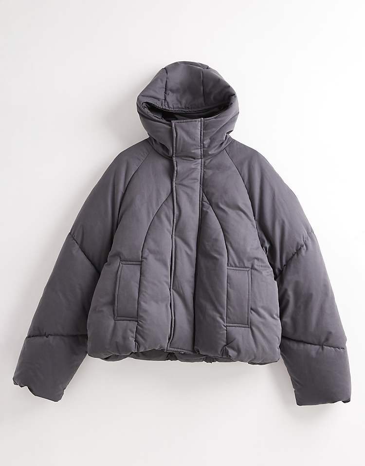 https://images.asos-media.com/products/asos-design-oversized-hooded-puffer-jacket-in-grey/208759647-6?$n_750w$&wid=750&fit=constrain