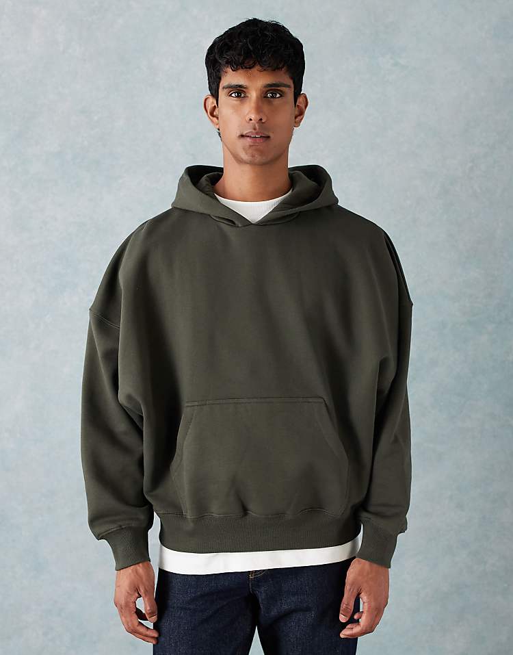 https://images.asos-media.com/products/asos-design-premium-heavyweight-extreme-oversized-hoodie-in-400gsm-khaki/208784771-3?$n_750w$&wid=750&fit=constrain
