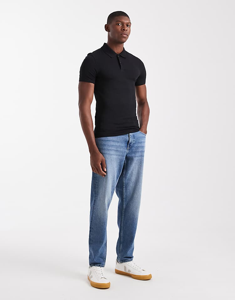 https://images.asos-media.com/products/asos-design-essentials-muscle-fit-polo-in-black/208823585-2?$n_750w$&wid=750&fit=constrain