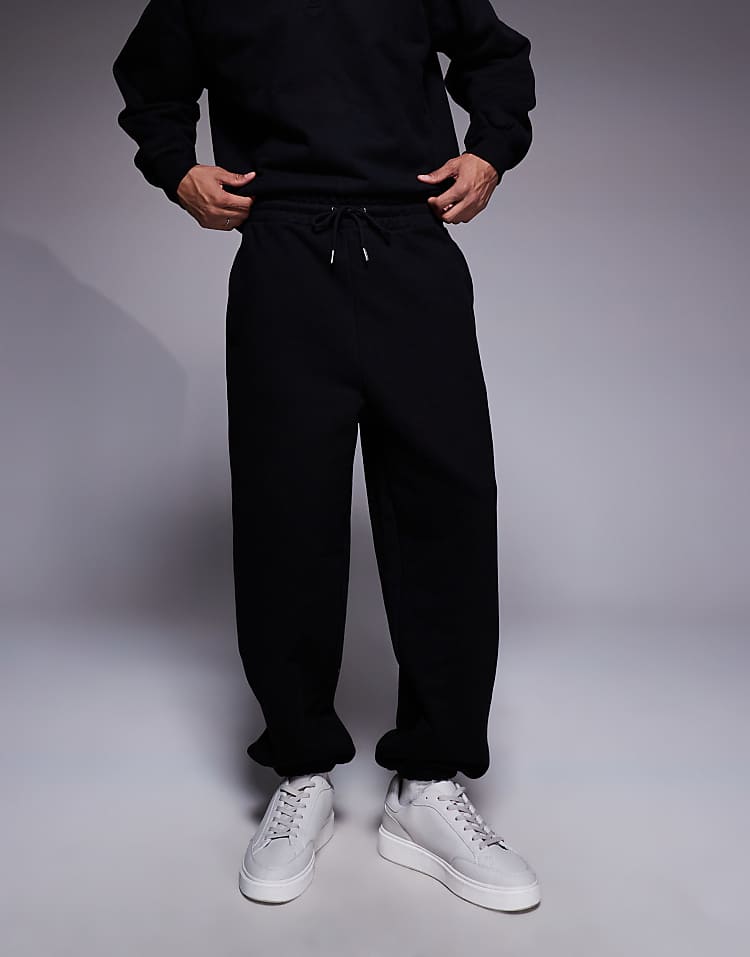 https://images.asos-media.com/products/asos-design-premium-heavyweight-straight-leg-jogger-in-650gsm-in-black/208885620-2?$n_750w$&wid=750&fit=constrain