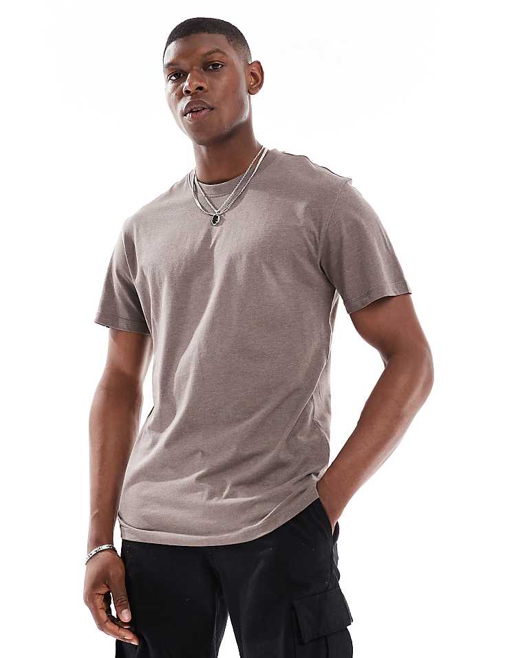 https://images.asos-media.com/products/only-sons-regular-fit-t-shirt-in-brown/208908150-1-falcon?$n_750w$&wid=750&fit=constrain