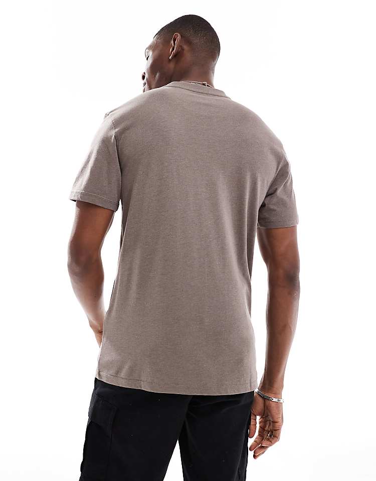 https://images.asos-media.com/products/only-sons-regular-fit-t-shirt-in-brown/208908150-4?$n_750w$&wid=750&fit=constrain