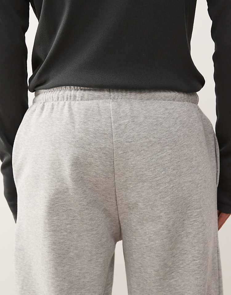 https://images.asos-media.com/products/collusion-grey-marl-cuffed-jogger/208939828-4?$n_750w$&wid=750&fit=constrain