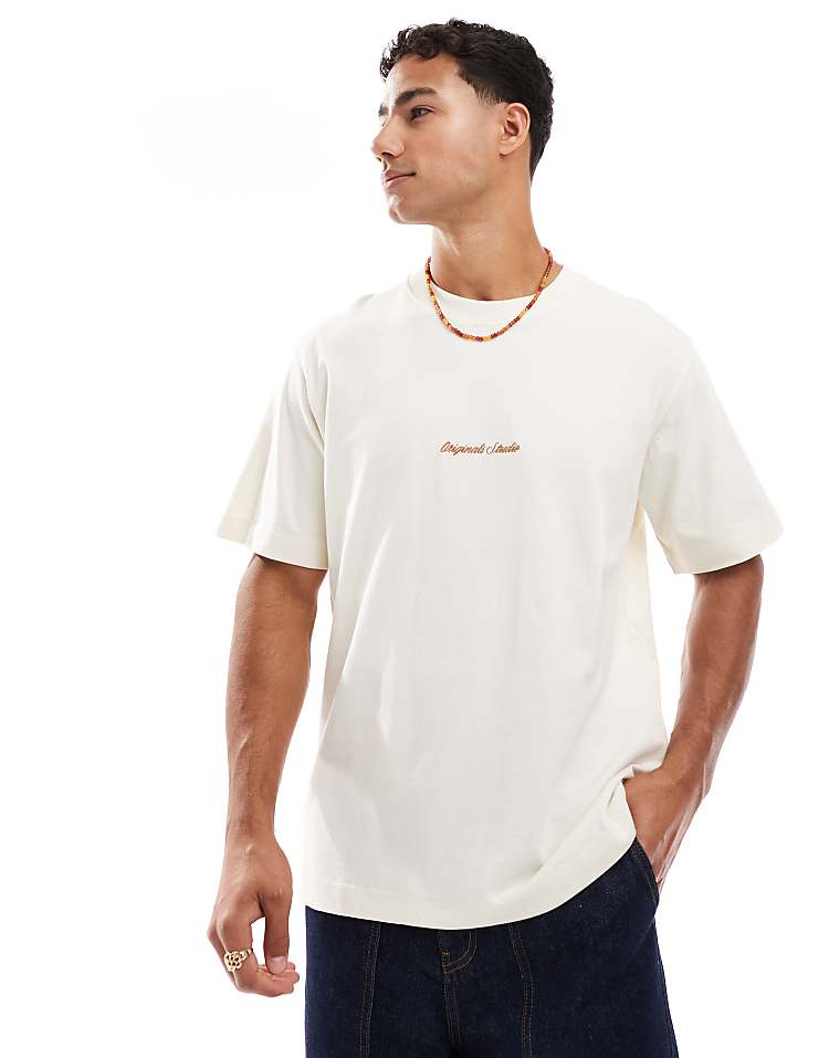 https://images.asos-media.com/products/jack-jones-oversize-t-shirt-with-originals-embroidery-in-cream/208948363-2?$n_750w$&wid=750&fit=constrain