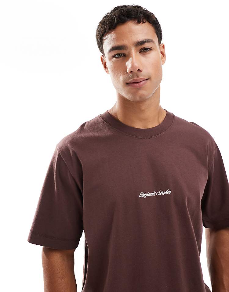 https://images.asos-media.com/products/jack-jones-oversize-t-shirt-with-originals-embroidery-in-brown/208948599-1-deepmahogany?$n_750w$&wid=750&fit=constrain