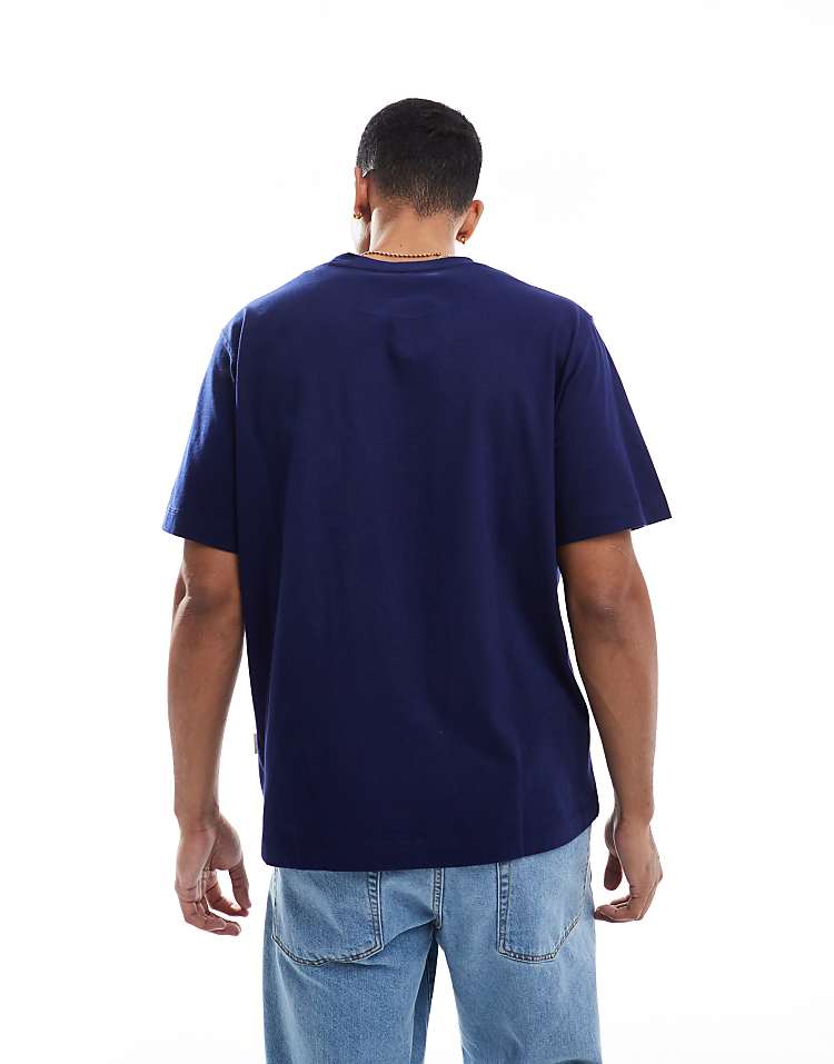 https://images.asos-media.com/products/jack-jones-original-studios-oversized-t-shirt-in-navy-and-gold/208948897-4?$n_750w$&wid=750&fit=constrain