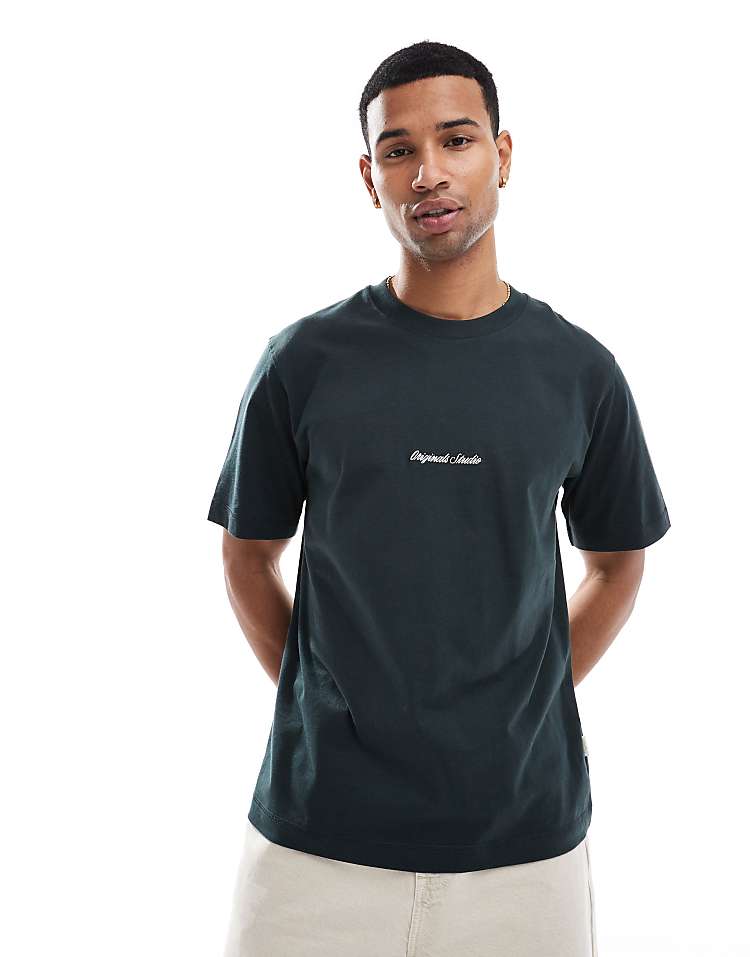 https://images.asos-media.com/products/jack-jones-oversize-t-shirt-with-originals-embroidery-in-green/208949043-1-foresttriver?$n_750w$&wid=750&fit=constrain
