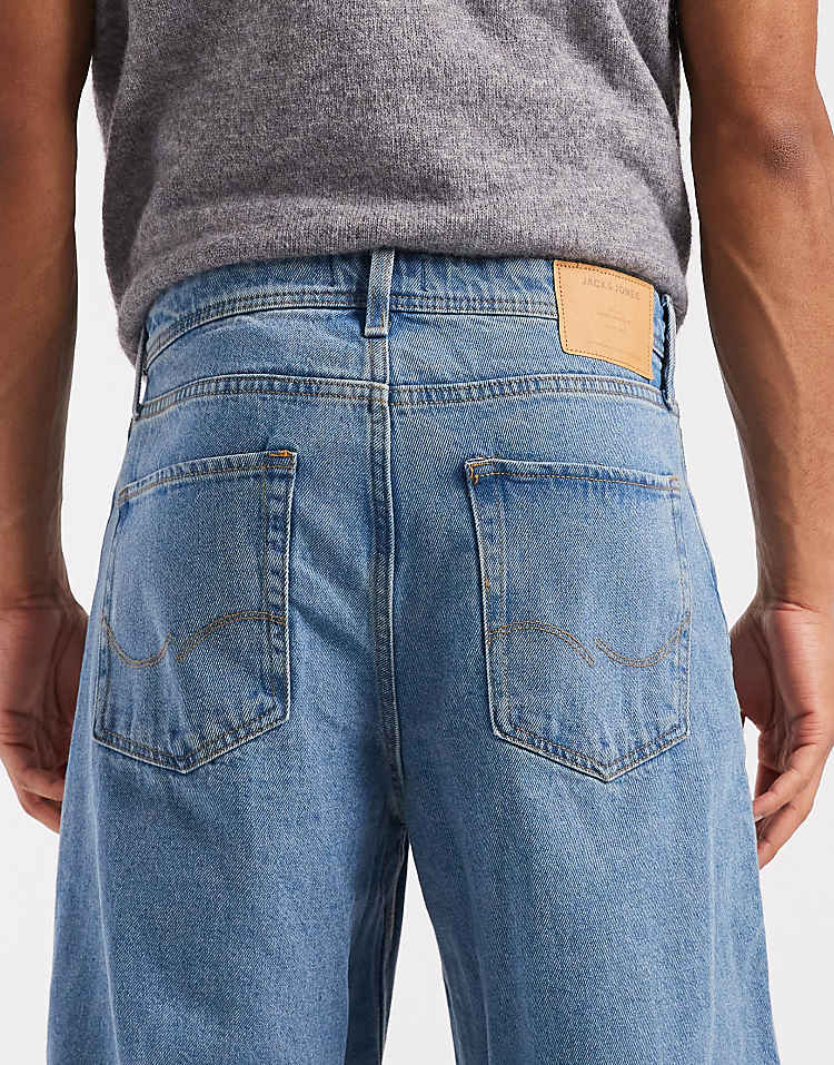 https://images.asos-media.com/products/jack-jones-dave-super-baggy-jeans-in-blue/208949830-5?$n_750w$&wid=750&fit=constrain