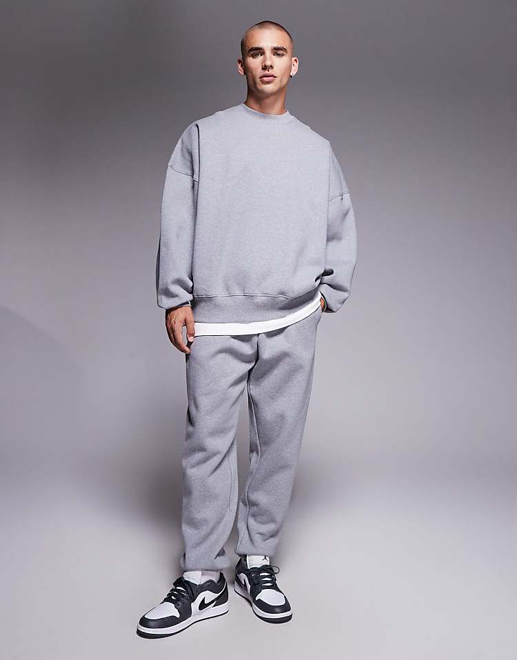 https://images.asos-media.com/products/asos-design-premium-heavyweight-extreme-oversized-sweatshirt-in-400gsm-grey-marl/208952800-2?$n_750w$&wid=750&fit=constrain