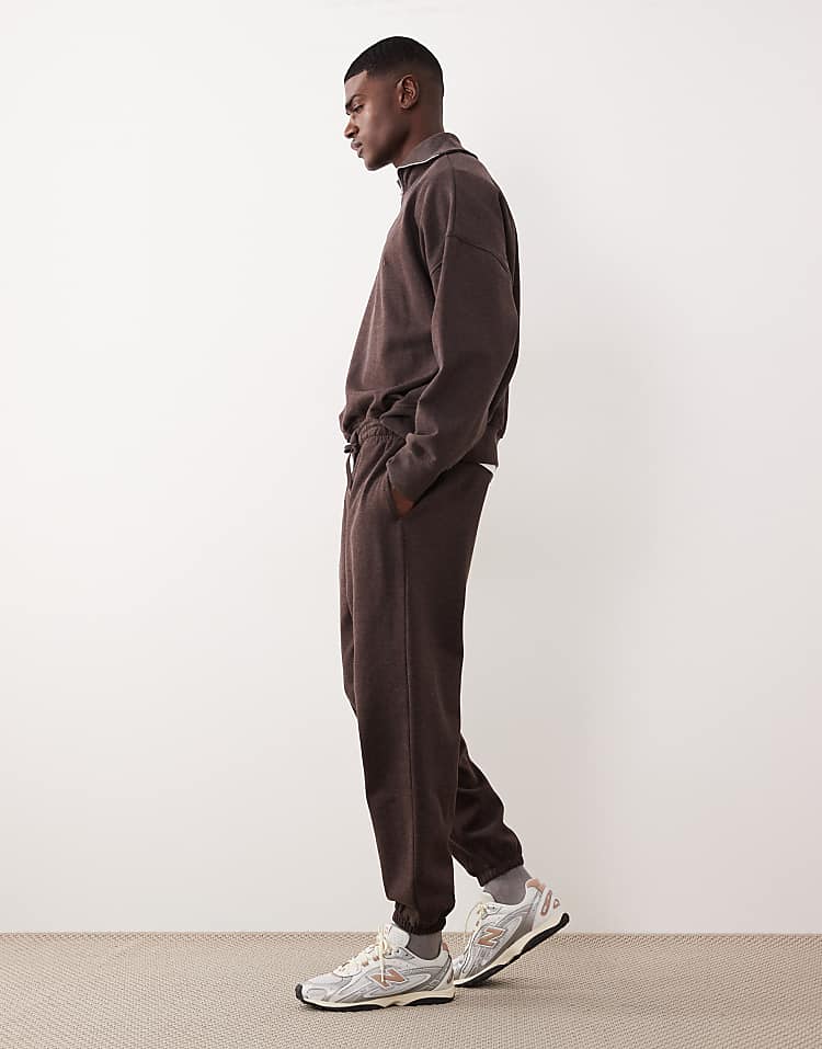 https://images.asos-media.com/products/asos-design-oversized-jogger-in-brown-marl/209009317-3?$n_750w$&wid=750&fit=constrain