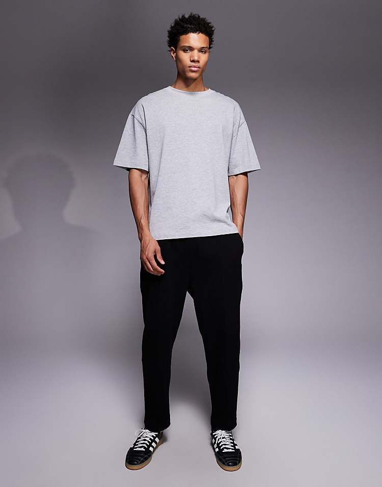 https://images.asos-media.com/products/asos-design-heavyweight-straight-leg-jogger-with-fixed-hem-and-pin-tucks-in-black/209011478-2?$n_750w$&wid=750&fit=constrain
