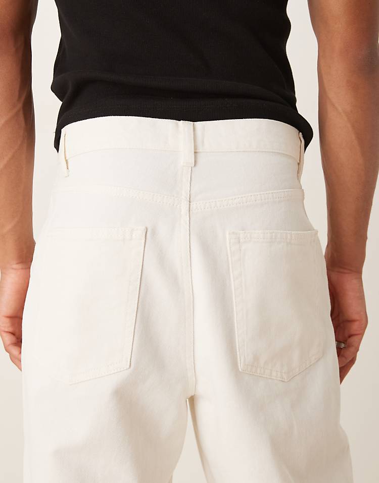 https://images.asos-media.com/products/asos-design-relaxed-tapered-jeans-in-ecru/209021568-4?$n_750w$&wid=750&fit=constrain