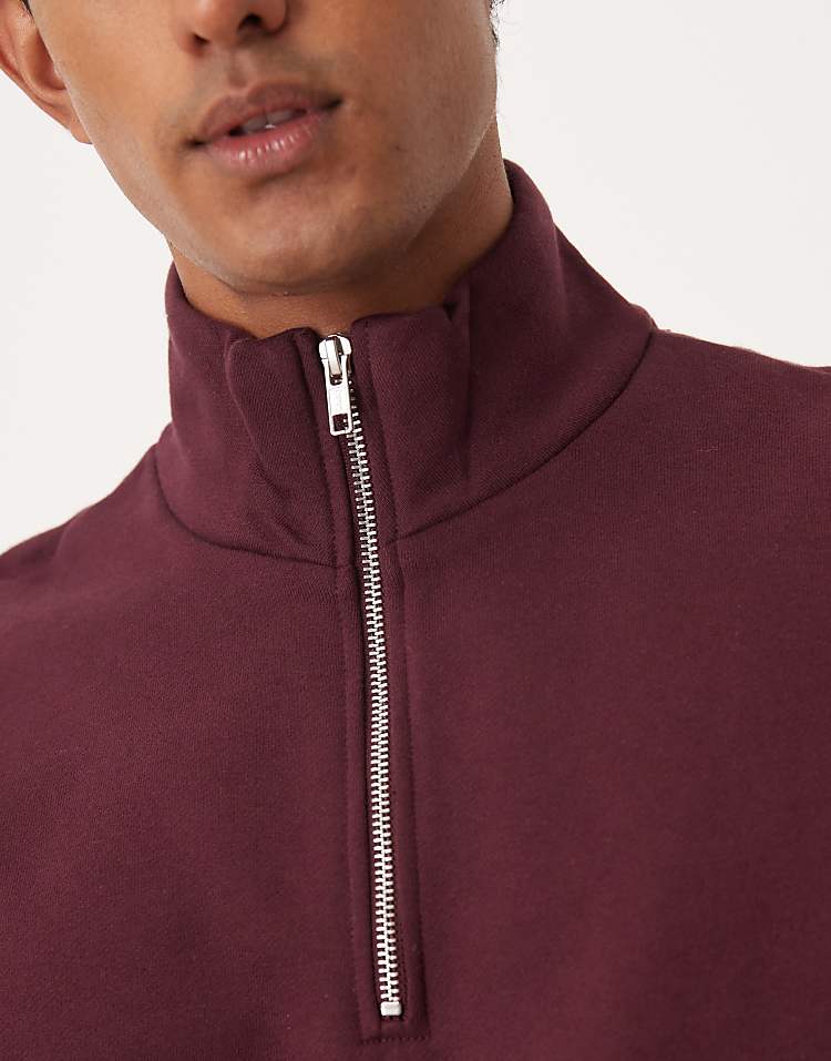 https://images.asos-media.com/products/asos-design-premium-heavyweight-oversized-quarter-zip-sweatshirt-in-400-gsm-burgundy/209075006-5?$n_750w$&wid=750&fit=constrain