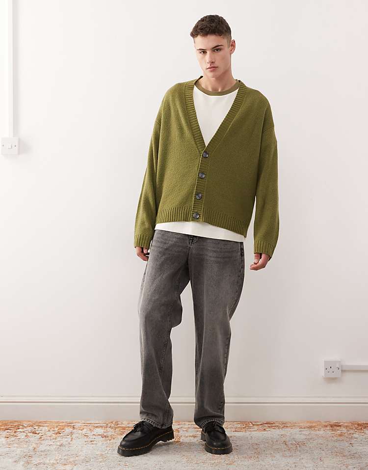 https://images.asos-media.com/products/collusion-knitted-cardigan-in-olive-green/209091513-2?$n_750w$&wid=750&fit=constrain
