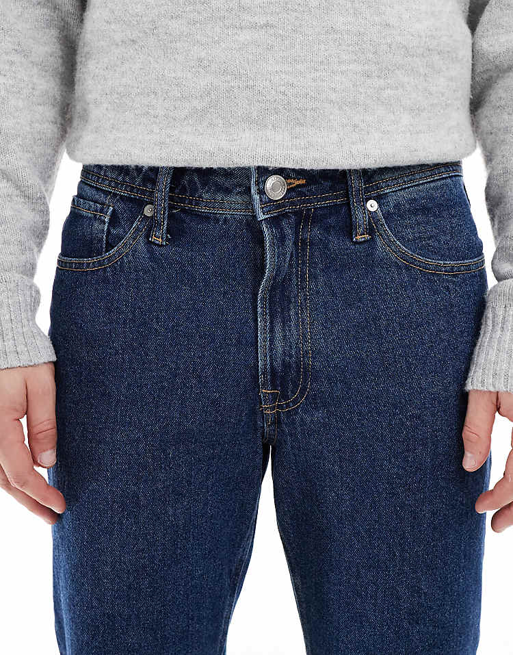 https://images.asos-media.com/products/jj-rebel-noah-straight-jeans-in-dark-blue/209099659-5?$n_750w$&wid=750&fit=constrain