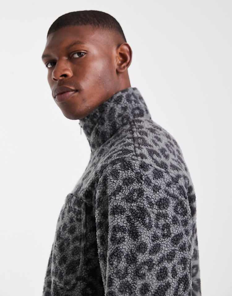 https://images.asos-media.com/products/jack-jones-1-4-zip-fleece-in-leopard/209123178-4?$n_750w$&wid=750&fit=constrain