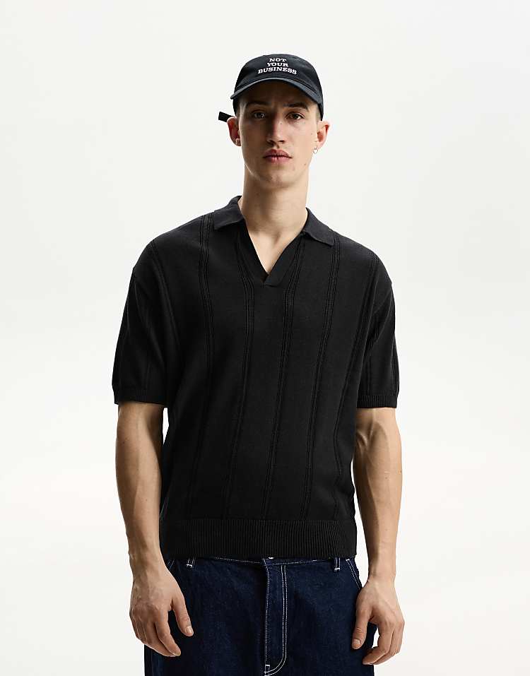 https://images.asos-media.com/products/bershka-textured-short-sleeve-polo-shirt-in-black/209126962-1-black?$n_750w$&wid=750&fit=constrain