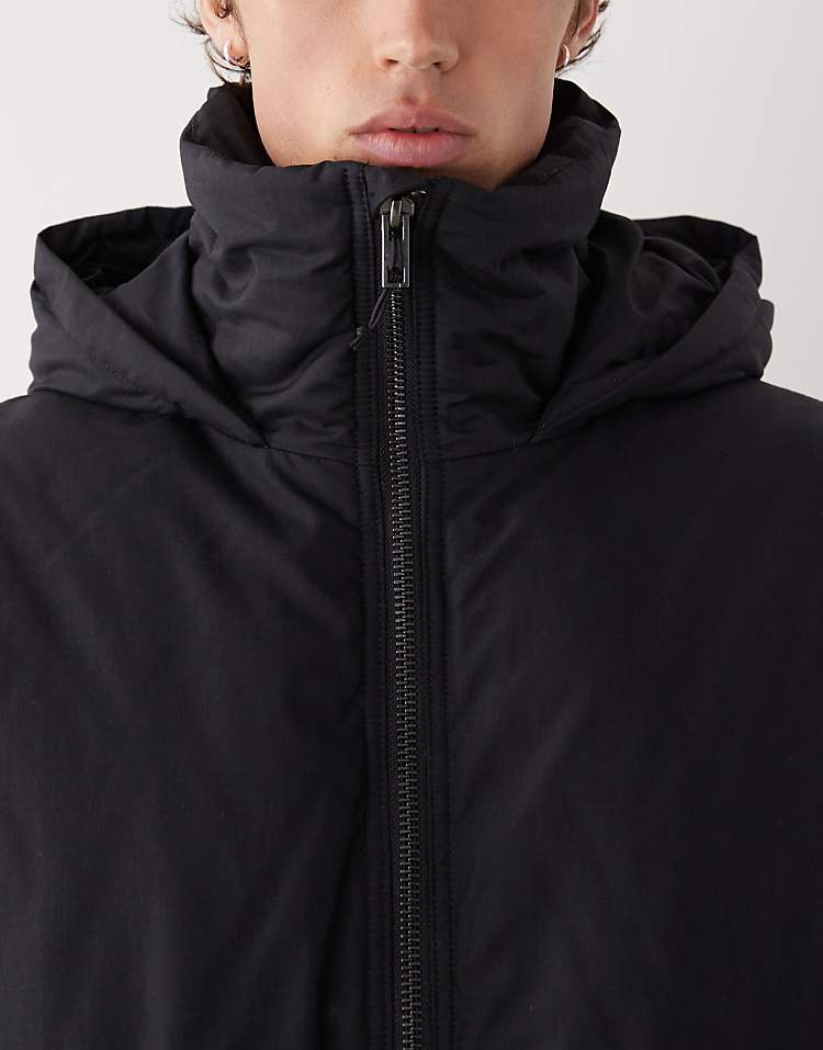 https://images.asos-media.com/products/weekday-floyd-puffer-jacket-in-black/209213681-5?$n_750w$&wid=750&fit=constrain