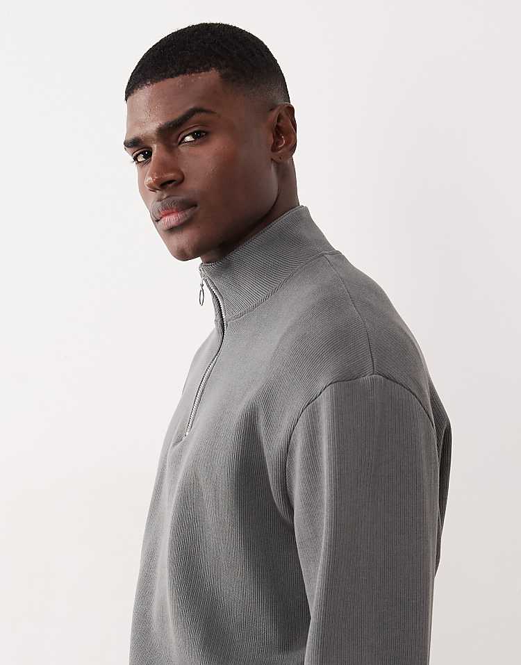 https://images.asos-media.com/products/asos-design-relaxed-quarter-zip-sweatshirt-in-charcoal/209251002-4?$n_750w$&wid=750&fit=constrain