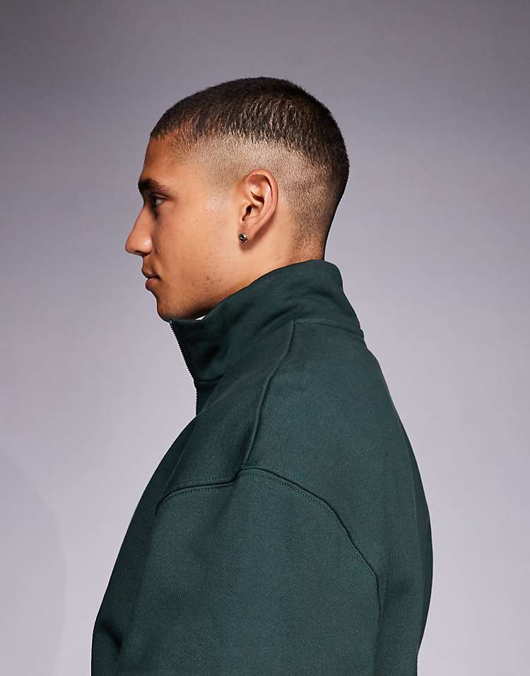 https://images.asos-media.com/products/asos-design-premium-heavyweight-oversized-quarter-zip-sweatshirt-in-400-gsm-green/209283355-4?$n_750w$&wid=750&fit=constrain