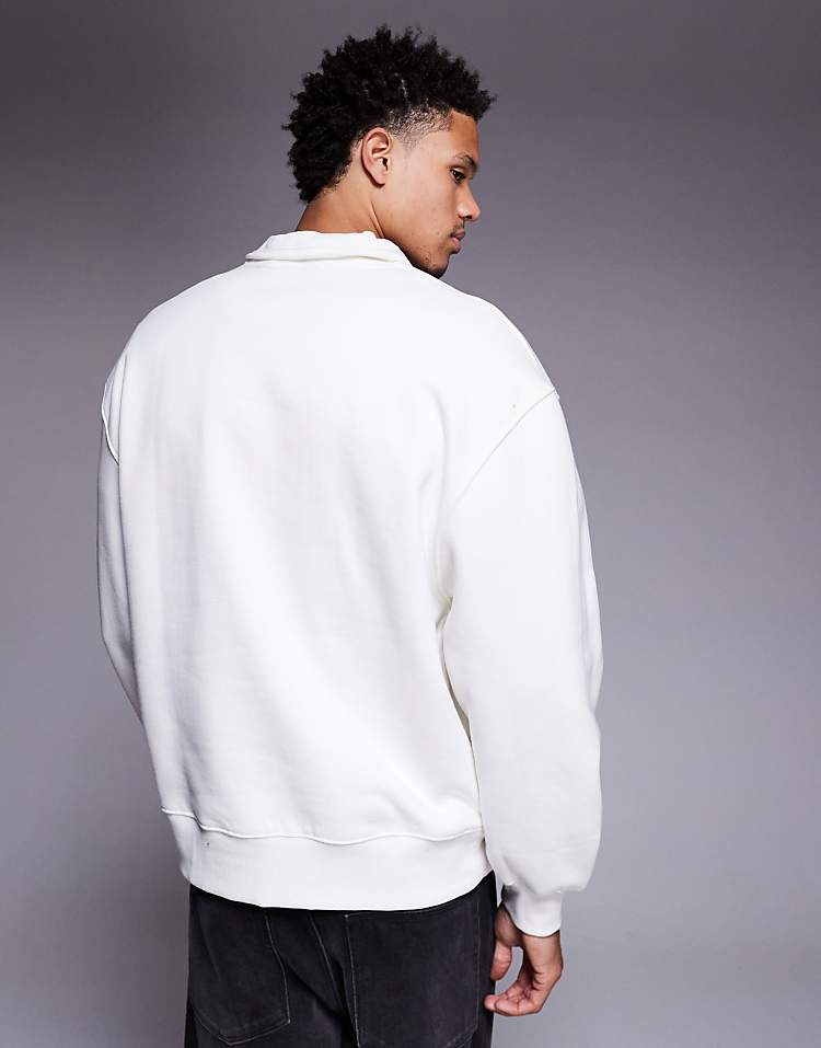 https://images.asos-media.com/products/asos-design-premium-heavyweight-oversized-quarter-zip-sweatshirt-in-400-gsm-off-white/209284489-3?$n_750w$&wid=750&fit=constrain