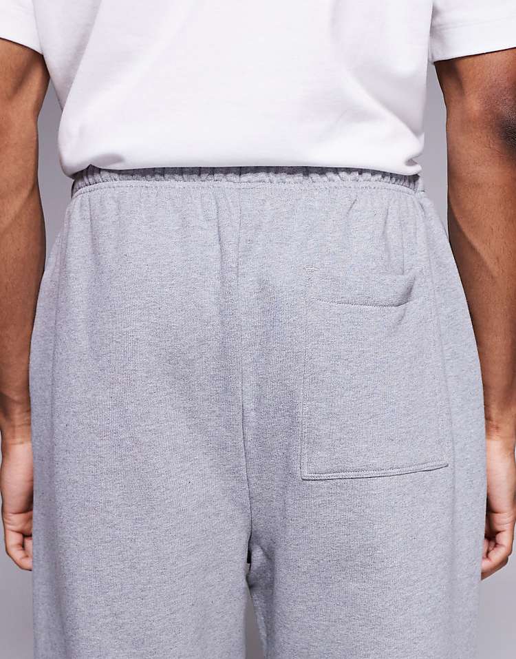 https://images.asos-media.com/products/asos-design-premium-heavyweight-oversized-joggers-400gsms-in-grey-marl/209291772-5?$n_750w$&wid=750&fit=constrain