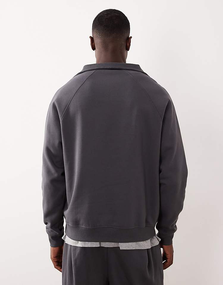 https://images.asos-media.com/products/asos-design-relaxed-quarter-zip-sweatshirt-in-charcoal/209292913-3?$n_750w$&wid=750&fit=constrain