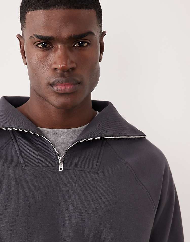 https://images.asos-media.com/products/asos-design-relaxed-quarter-zip-sweatshirt-in-charcoal/209292913-5?$n_750w$&wid=750&fit=constrain