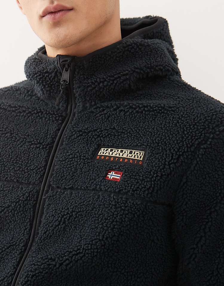 https://images.asos-media.com/products/napapijri-tynik-hooded-fleece-jacket-in-black/209295039-5?$n_750w$&wid=750&fit=constrain