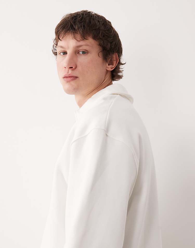 https://images.asos-media.com/products/asos-design-oversized-heavyweight-collared-sweatshirt-with-zip-in-cream/209303665-4?$n_750w$&wid=750&fit=constrain