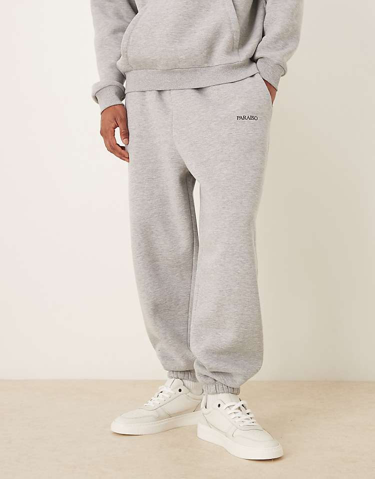 https://images.asos-media.com/products/asos-design-co-ord-oversized-joggers-with-print-in-grey-marl/209332617-1-greymarl?$n_750w$&wid=750&fit=constrain