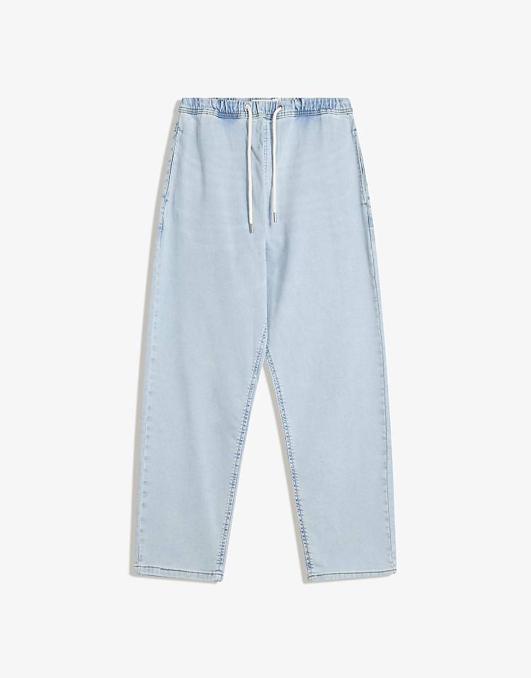 https://images.asos-media.com/products/bershka-jogger-jeans-in-light-bue/209424961-4?$n_750w$&wid=750&fit=constrain