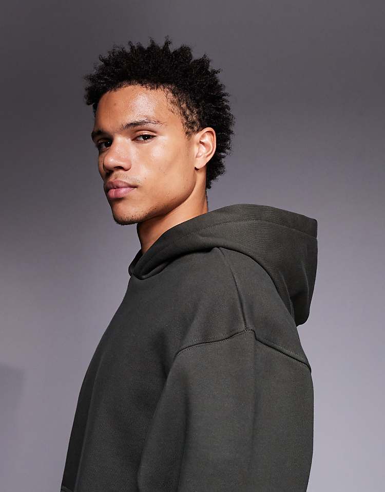 https://images.asos-media.com/products/asos-design-premium-heavyweight-oversized-hoodie-in-400gsm-khaki/209434829-4?$n_750w$&wid=750&fit=constrain