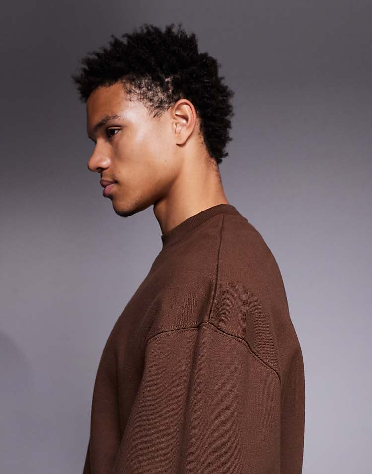 https://images.asos-media.com/products/asos-design-premium-heavyweight-oversized-sweatshirt-in-400gsm-brown/209434956-4?$n_750w$&wid=750&fit=constrain